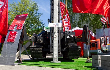 Выставка в Екатеринбурге "Дерево+Дом. Коттедж. Дача"